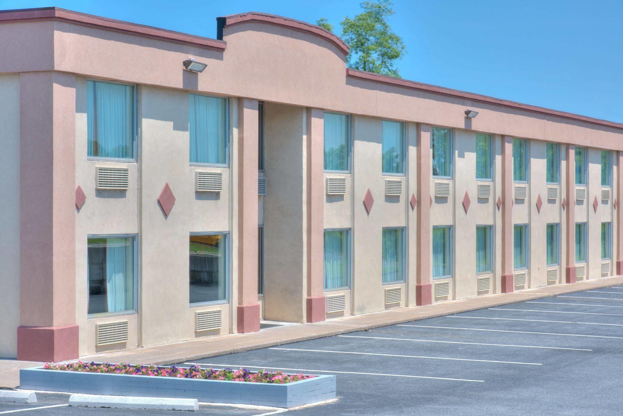 Motel Express Harrisburg South