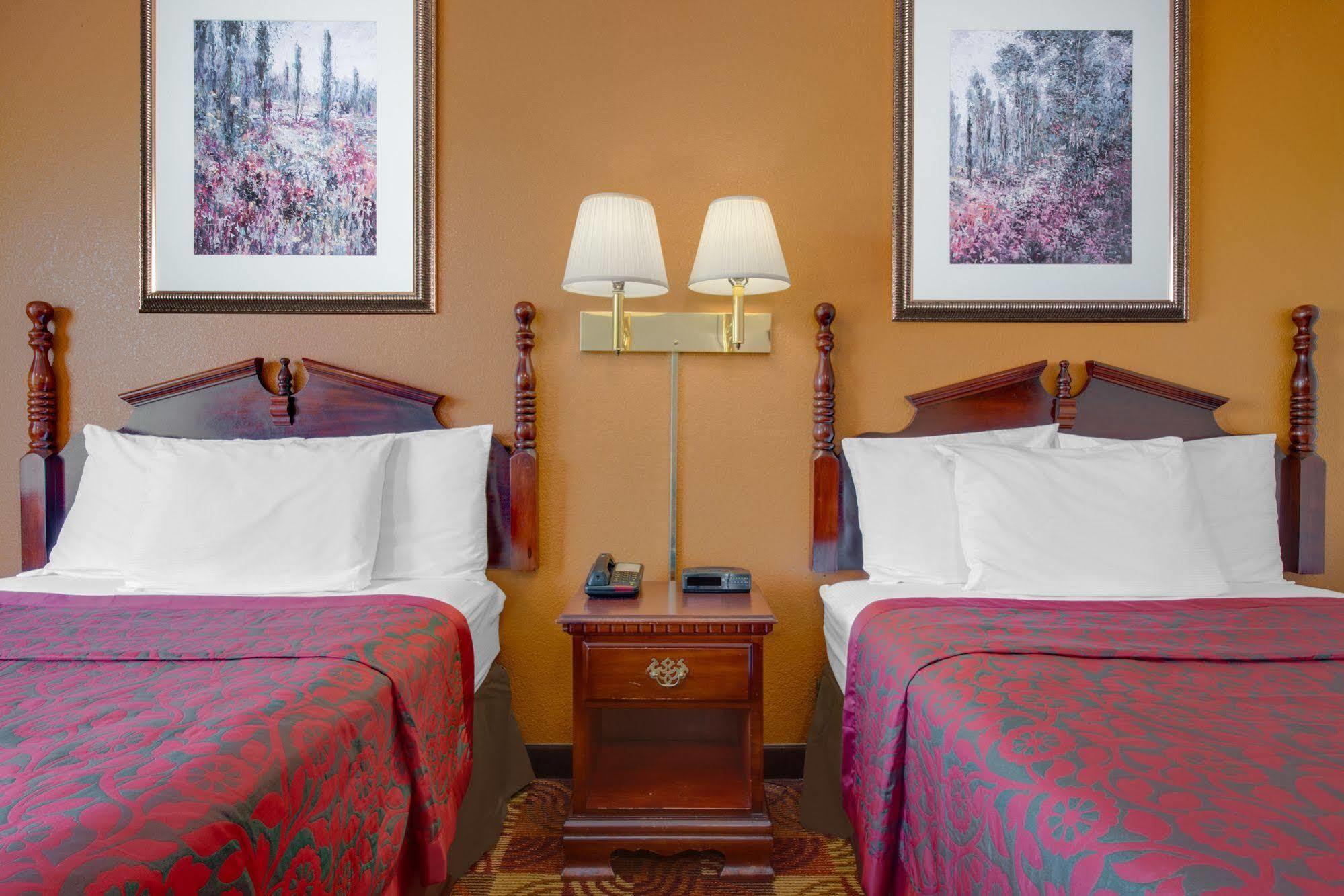 Motel Express Harrisburg South 3*