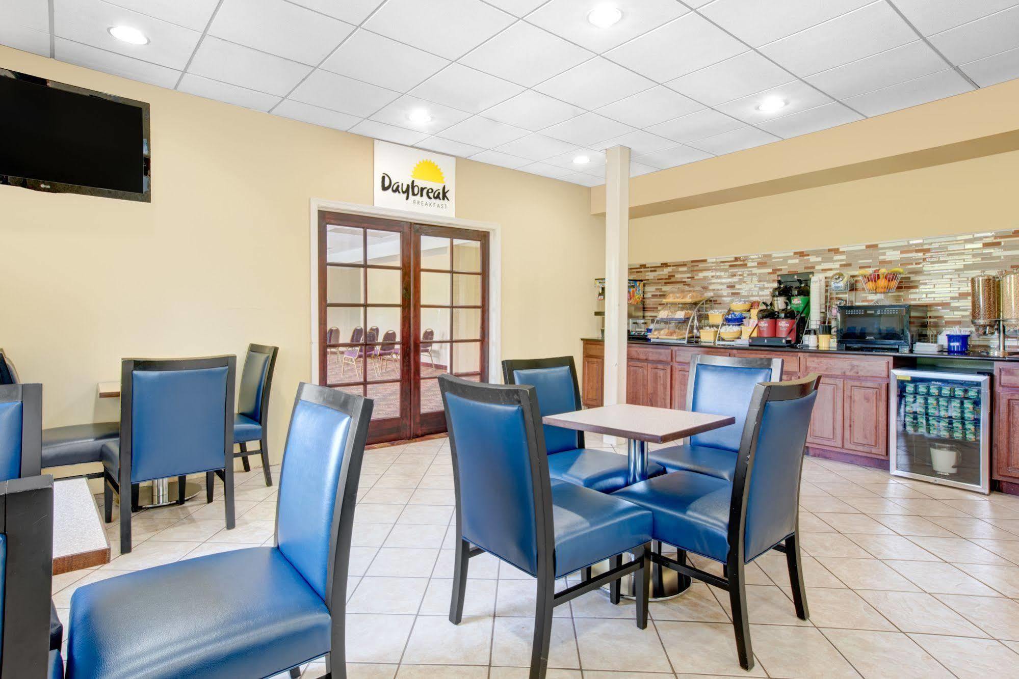 Motel Express Harrisburg South 3*