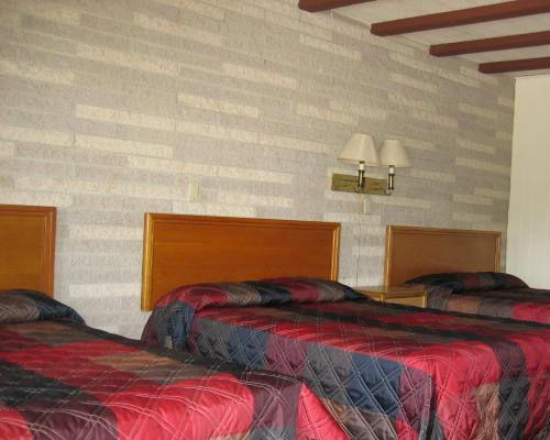 Express Harrisburg South Motel 3*